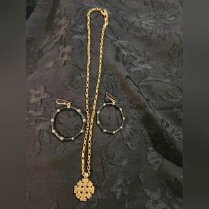 Gold and Black Necklace With Earring